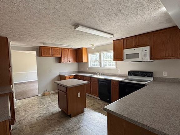 5th image of 4707 Moye Cir