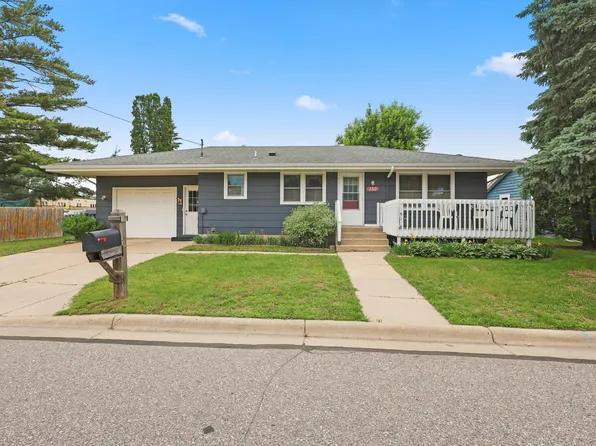 130 Chestnut St E, Annandale, MN 55302