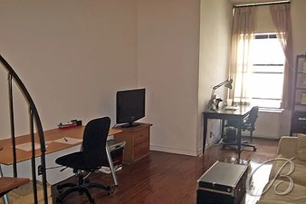 Rented by Bellmarc Realty | media 3