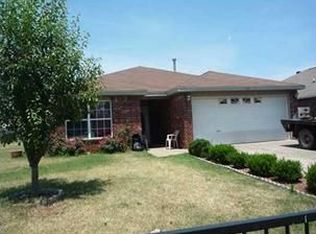 406 Hatfield Ln, Springdale, AR 72764