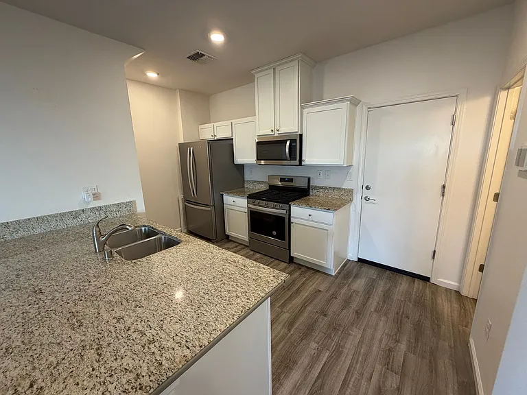 529 Autumn Breeze Cir — Photo 6