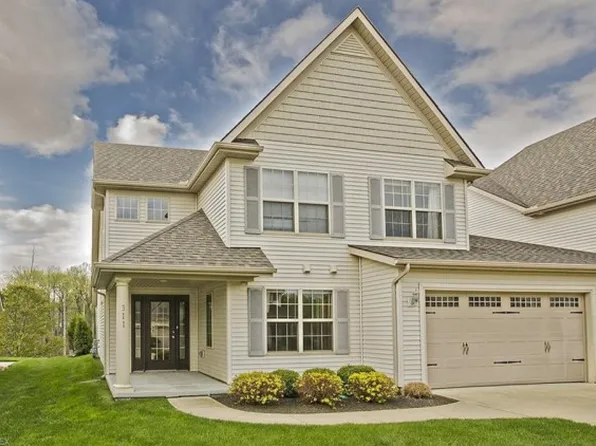 311 Lake Breeze Cv Unit U-11, Eastlake, OH 44095