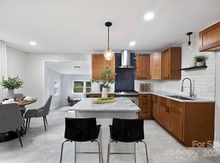 4809 Ridgeley Dr, Charlotte, NC 28208