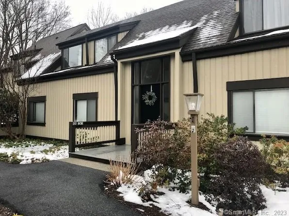 562 Heritage Vlg #E, Southbury, CT 06488