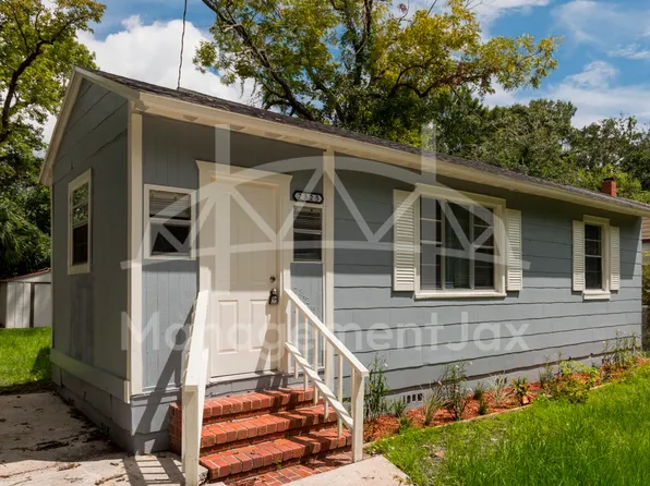 2325 Westbrook Cir N, Jacksonville, FL 32209