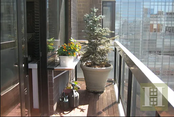 Sold by Halstead Real Estate | media 22