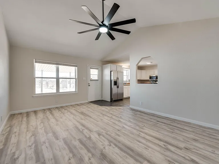 3132 Magill St — Photo 11