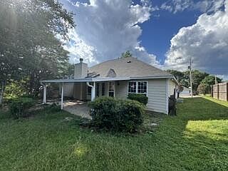 2nd image of 46 Lee Road 235
