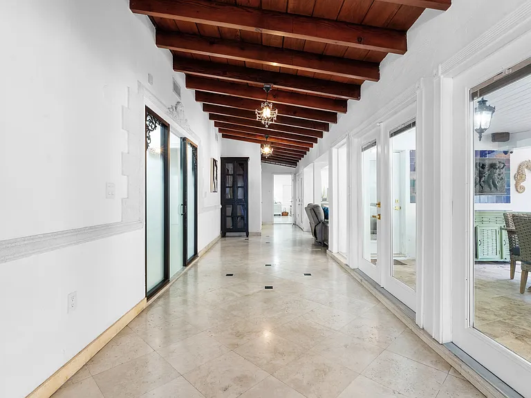 12300 Old Cutler Rd — Photo 29