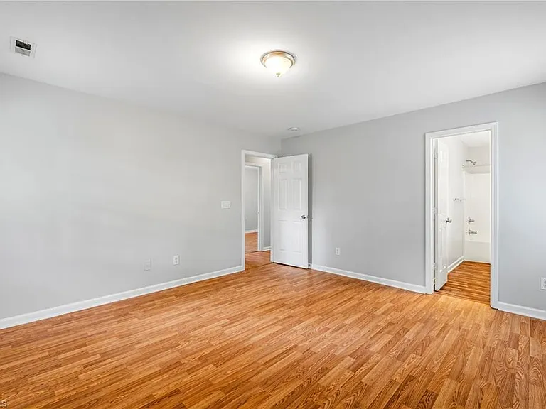 405 N Dudley St — Photo 16