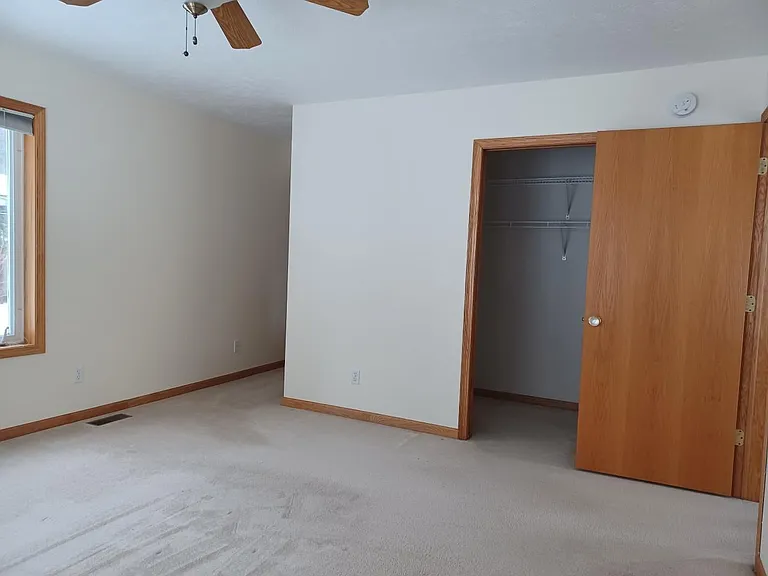 1695 Veterans Dr — Photo 15