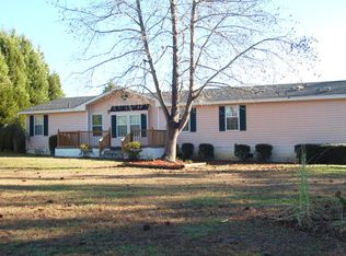 1166 Lakewood Dr, Manning, SC 29102