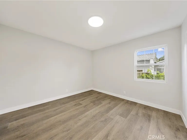 350 E Juanita Ave — Photo 9