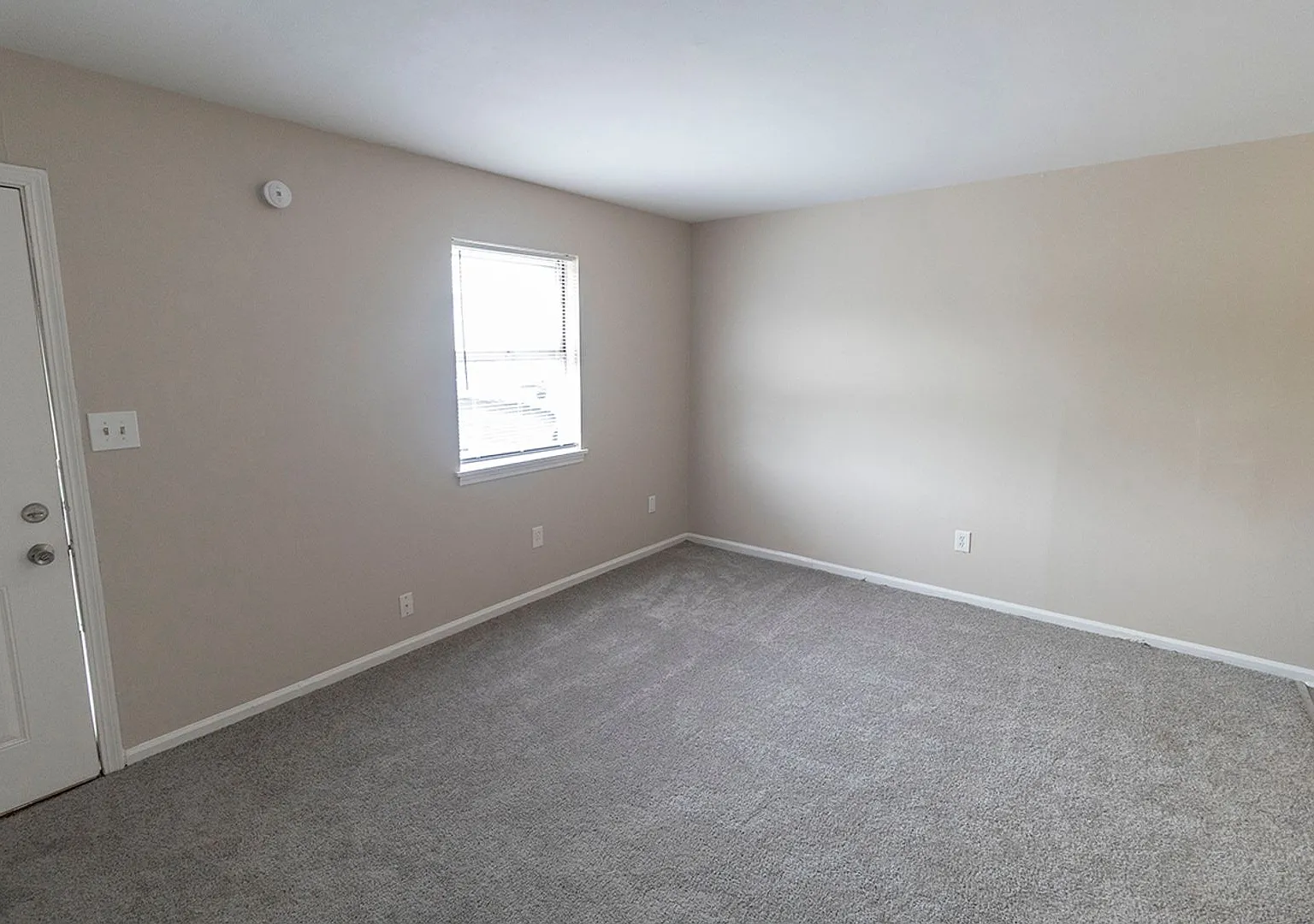 1 bedroom, 1 bath — Photo 3