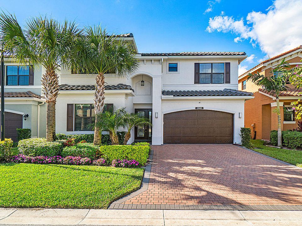 1st image of 13649 Moss Agate Ave