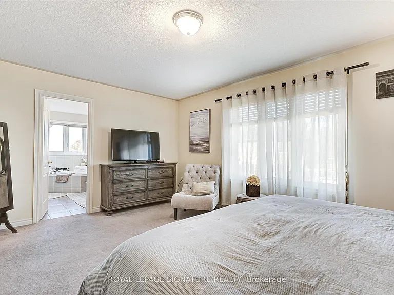 38 Orville Hand Ct — Photo 23