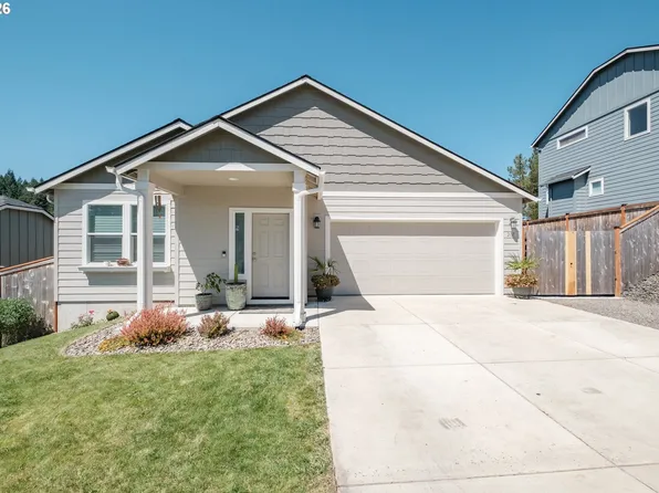 207 Rockcrest Dr, Lowell, OR 97452