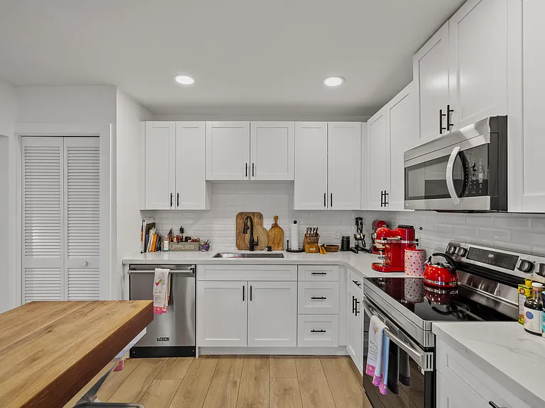 13324 Bedford Mews Ct — Photo 10