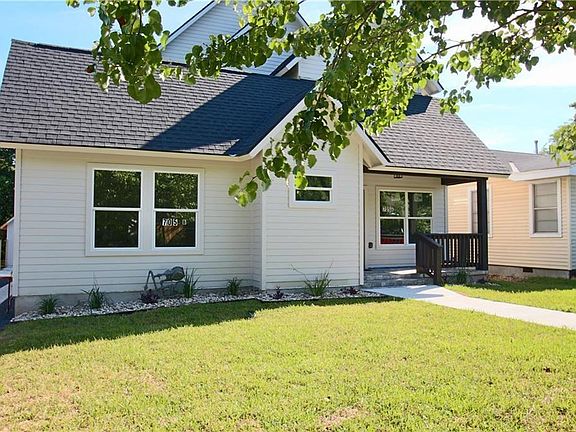2nd image of 705 Harris Dr #A