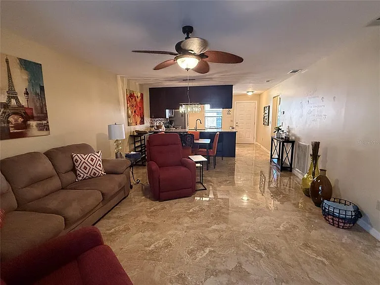 38350 Ironwood Pl #5 — Photo 6