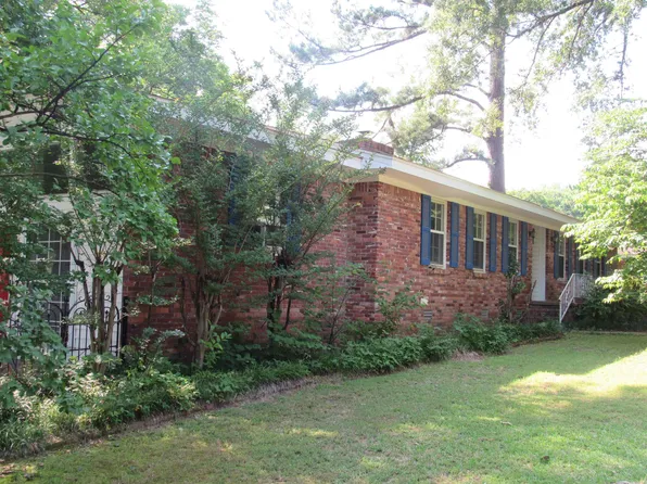 4 Indian Ln, Morrilton, AR 72110
