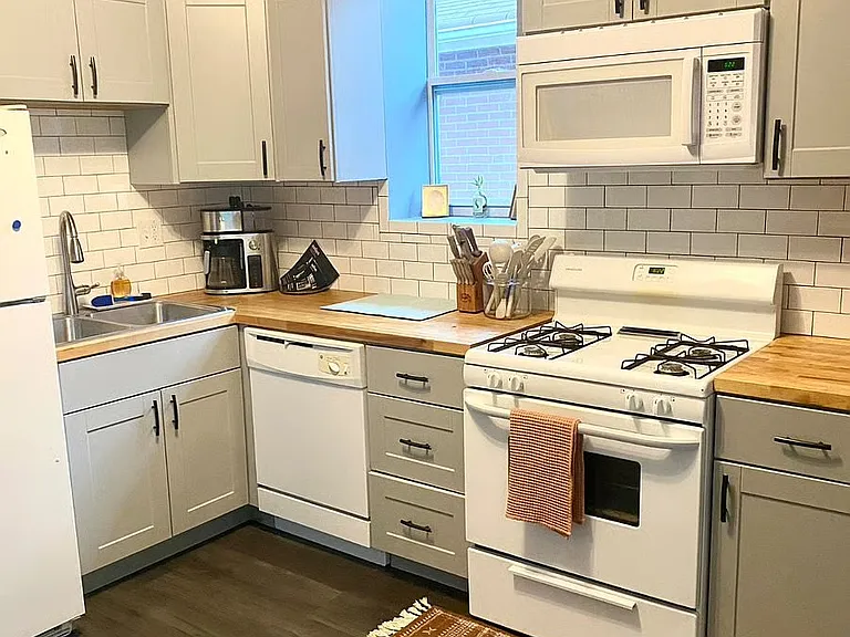 4441 Ellenwood Ave — Photo 12