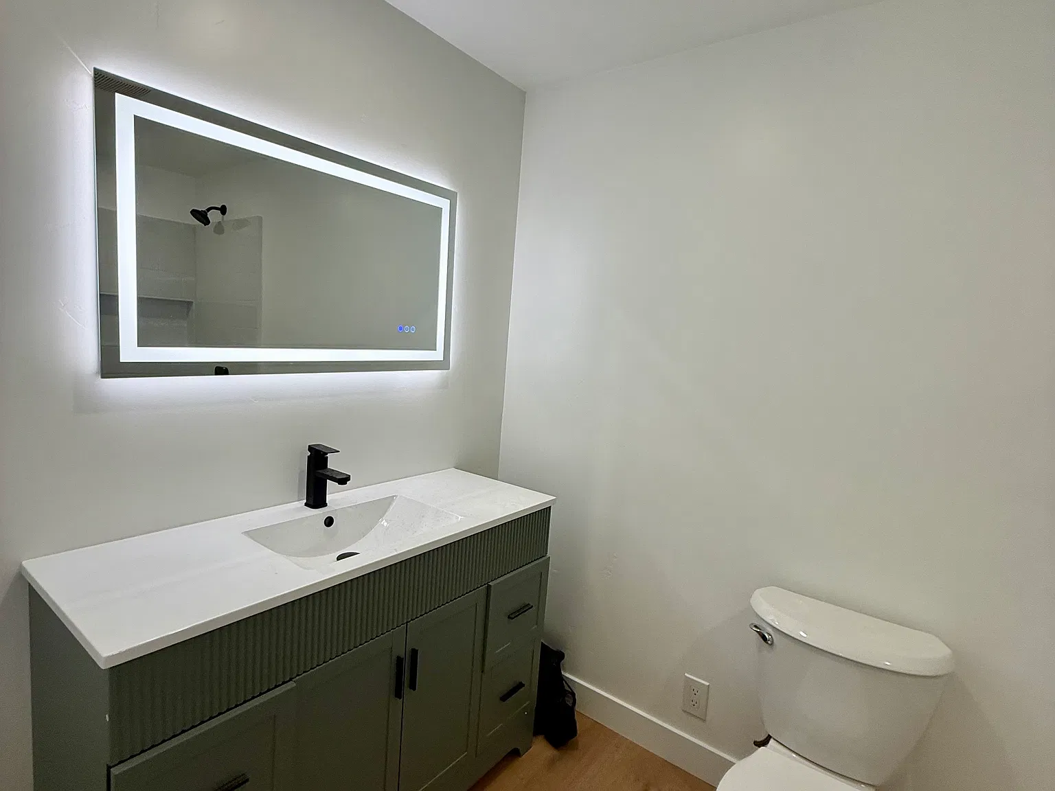 Studio, 400 sqft, $2,125 — Photo 3