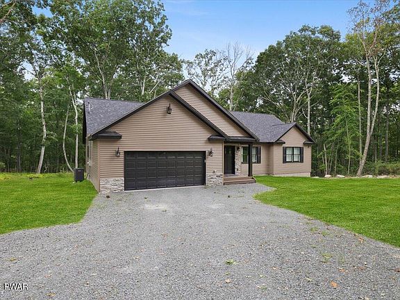 2nd image of 265 Oneida Way