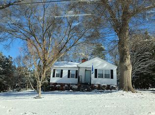 140 Point Cir, Belmont, NC 28012