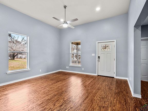 5th image of 1103 Esplanade St