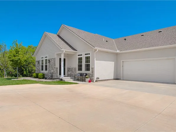 13836 W 112th Ter, Lenexa, KS 66215