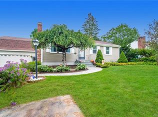 189 Sand Hill Rd, Middletown, CT 06457
