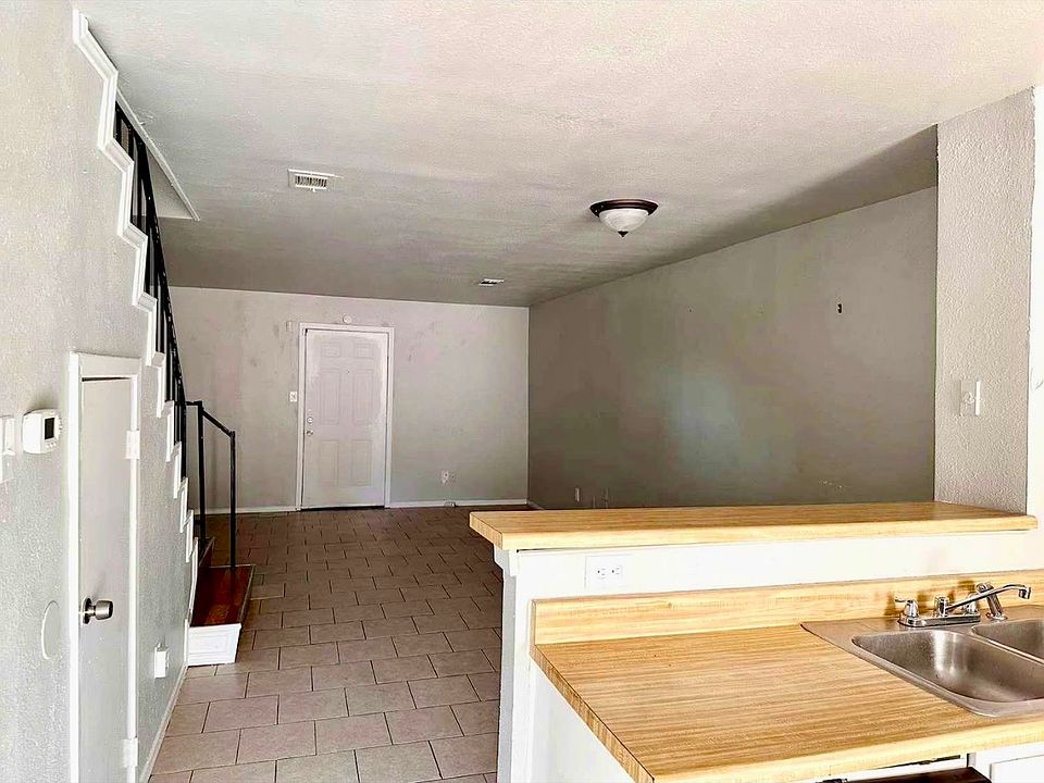 1st image of 9503 Olde Towne Row
