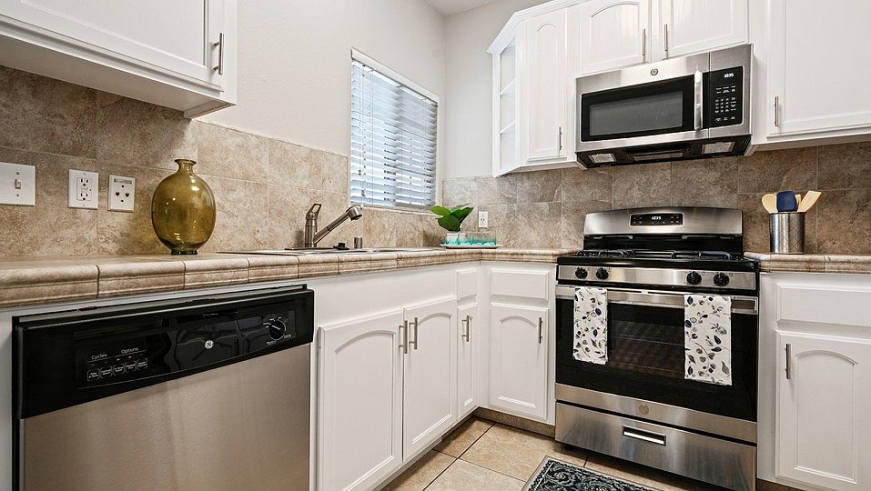 1st image of 3315 S Lovers Ln #3211-H
