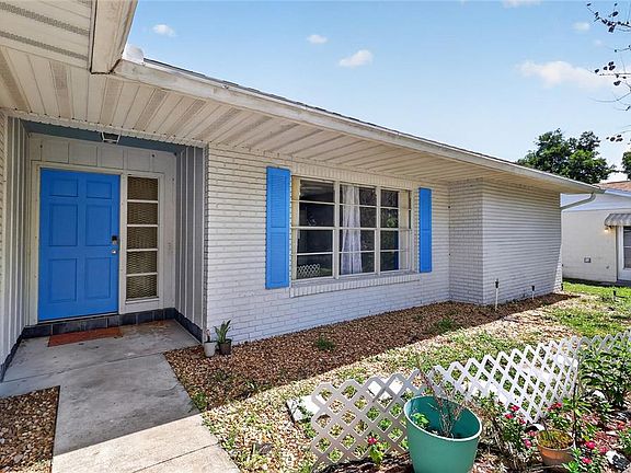 3rd image of 118 BROWNING CIRCLE