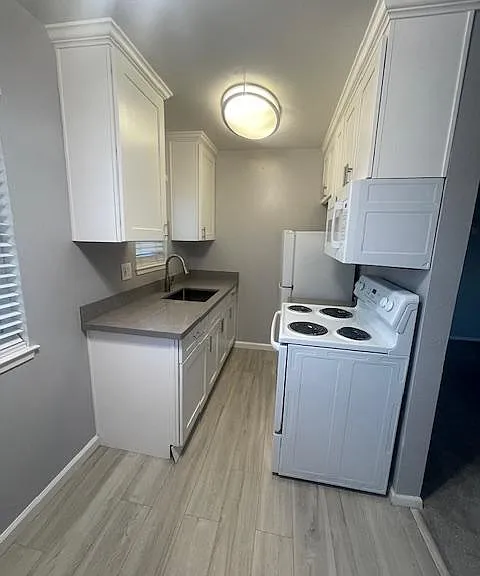 4770 Hamilton Ave #7 — Photo 5