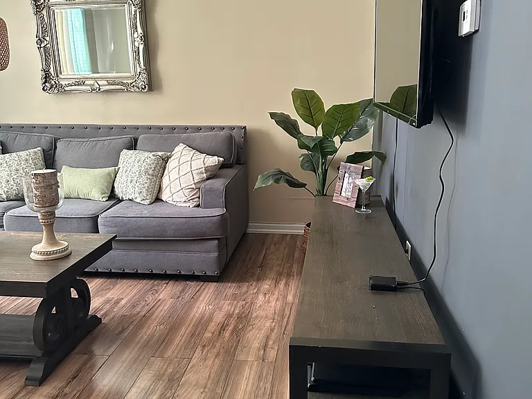 522 E 24th St #2 — Photo 5