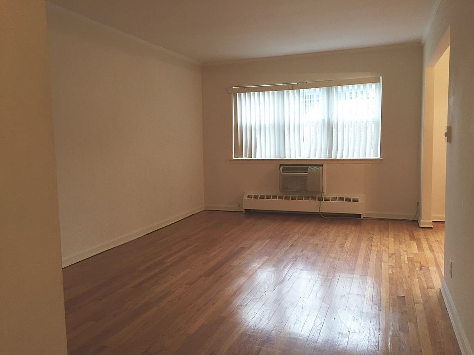 1st image of 2304 Hoyt Ave N #2B