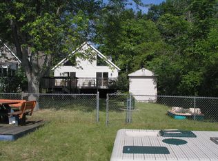 65451 E Peninsula Dr, Cassopolis, MI 49031
