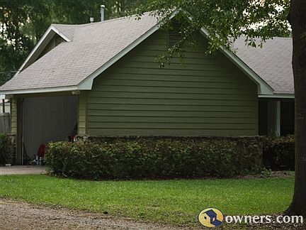 Attached Garage