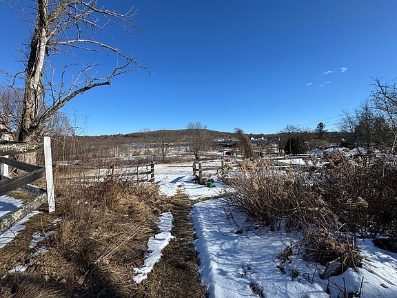 3rd image of 130 Stebbins Rd