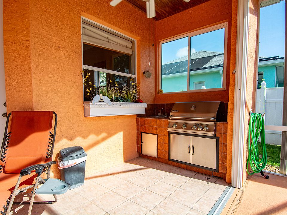 1st image of 430 SW 22nd Avenue Sw SW