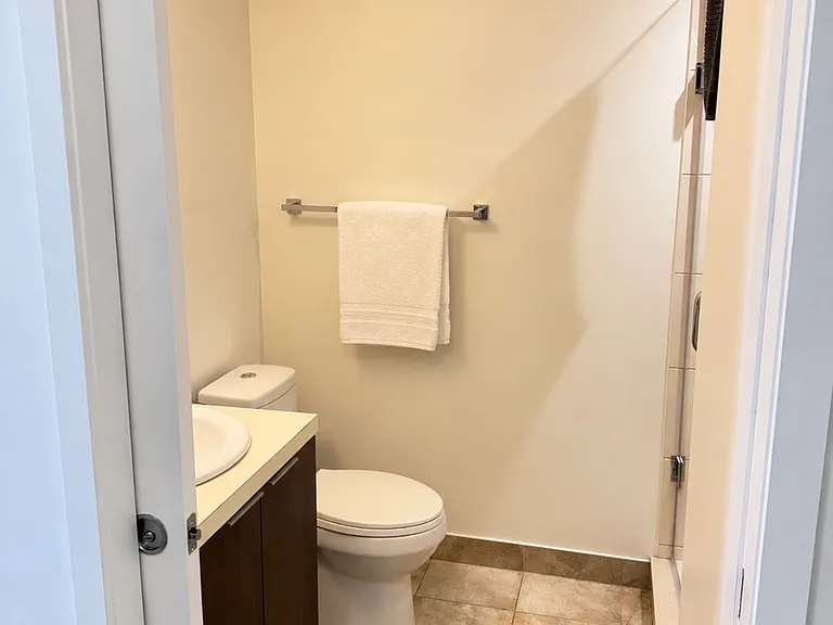 14 York St #1002 — Photo 14