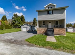 18 Maple Ave, Barnesville, PA 18214