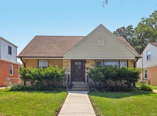 823 Rowe Ave, Park Ridge, IL 60068