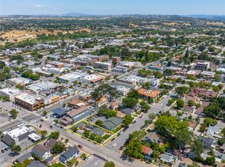 1444 Oak St, Paso Robles, CA 93446