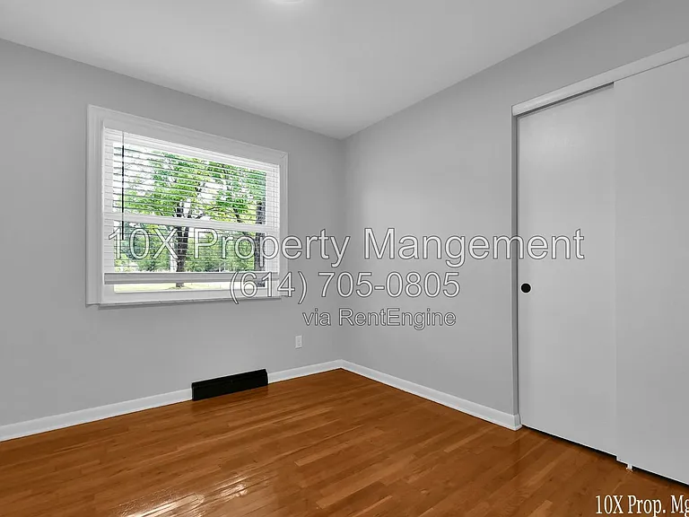 388 Shanahan Rd — Photo 16