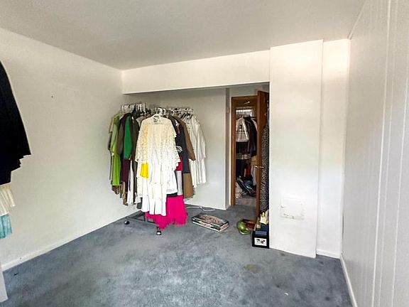 5th image of 4920 Erie STREET
