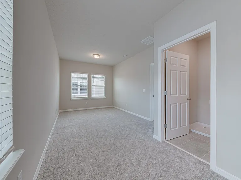 524 Venetian Palms Blvd — Photo 39