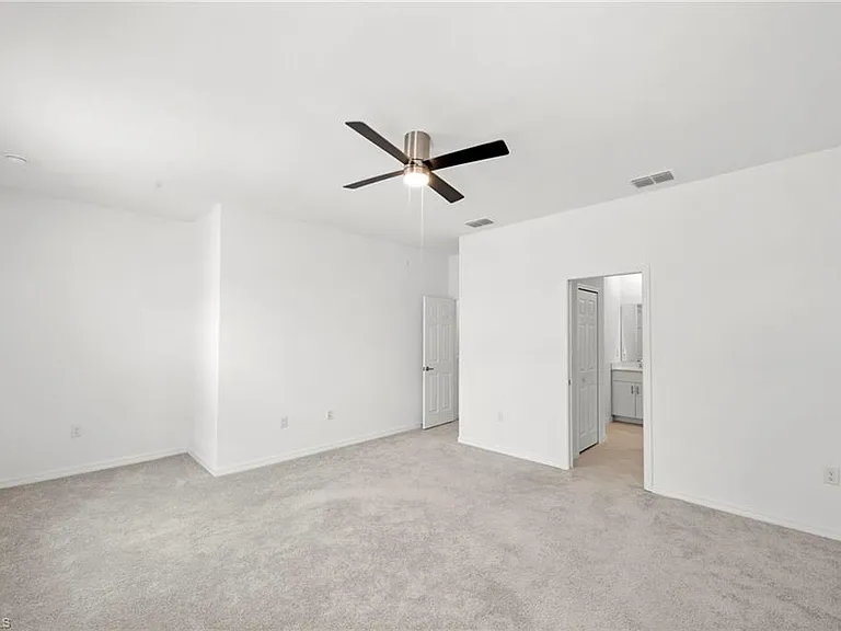 2827 Blossom Way — Photo 13